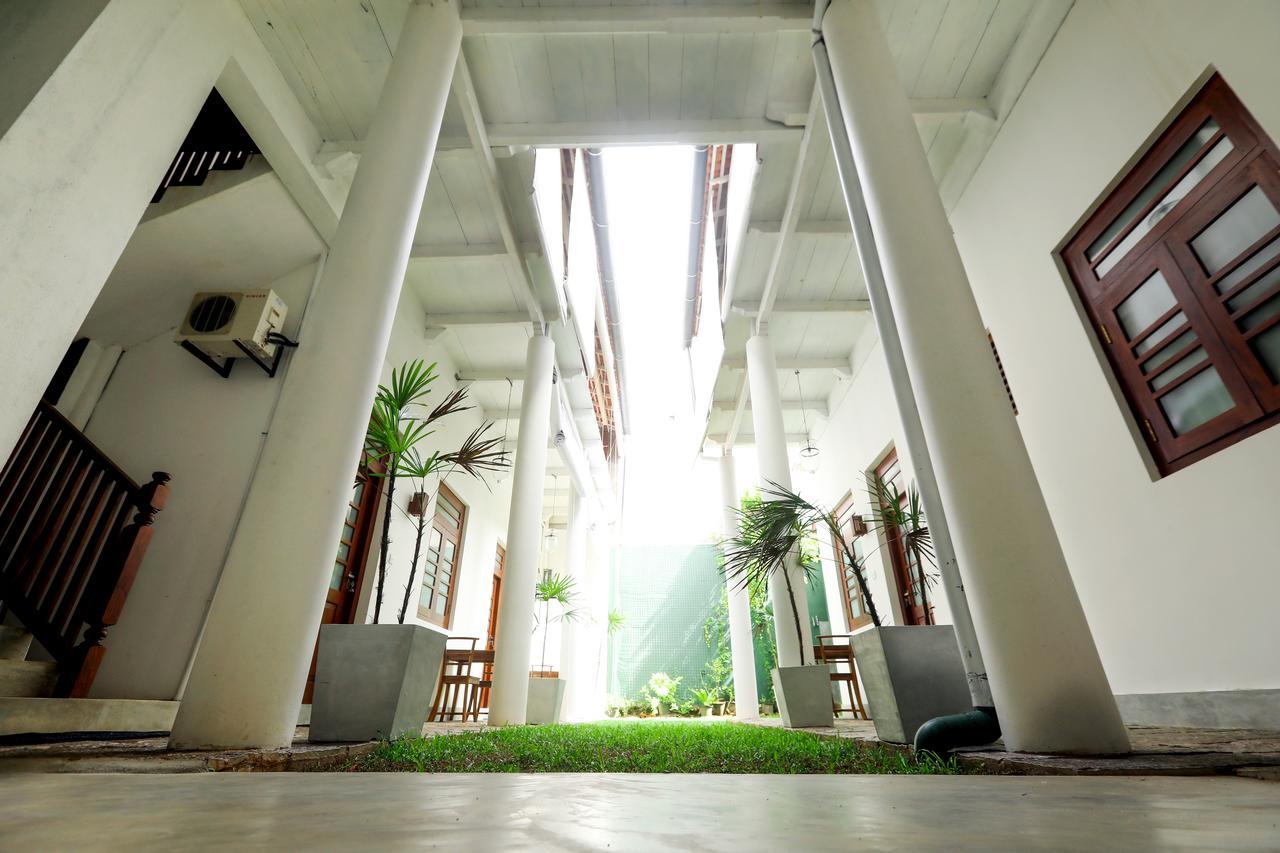 Knight Inn - Galle Fort Exterior photo